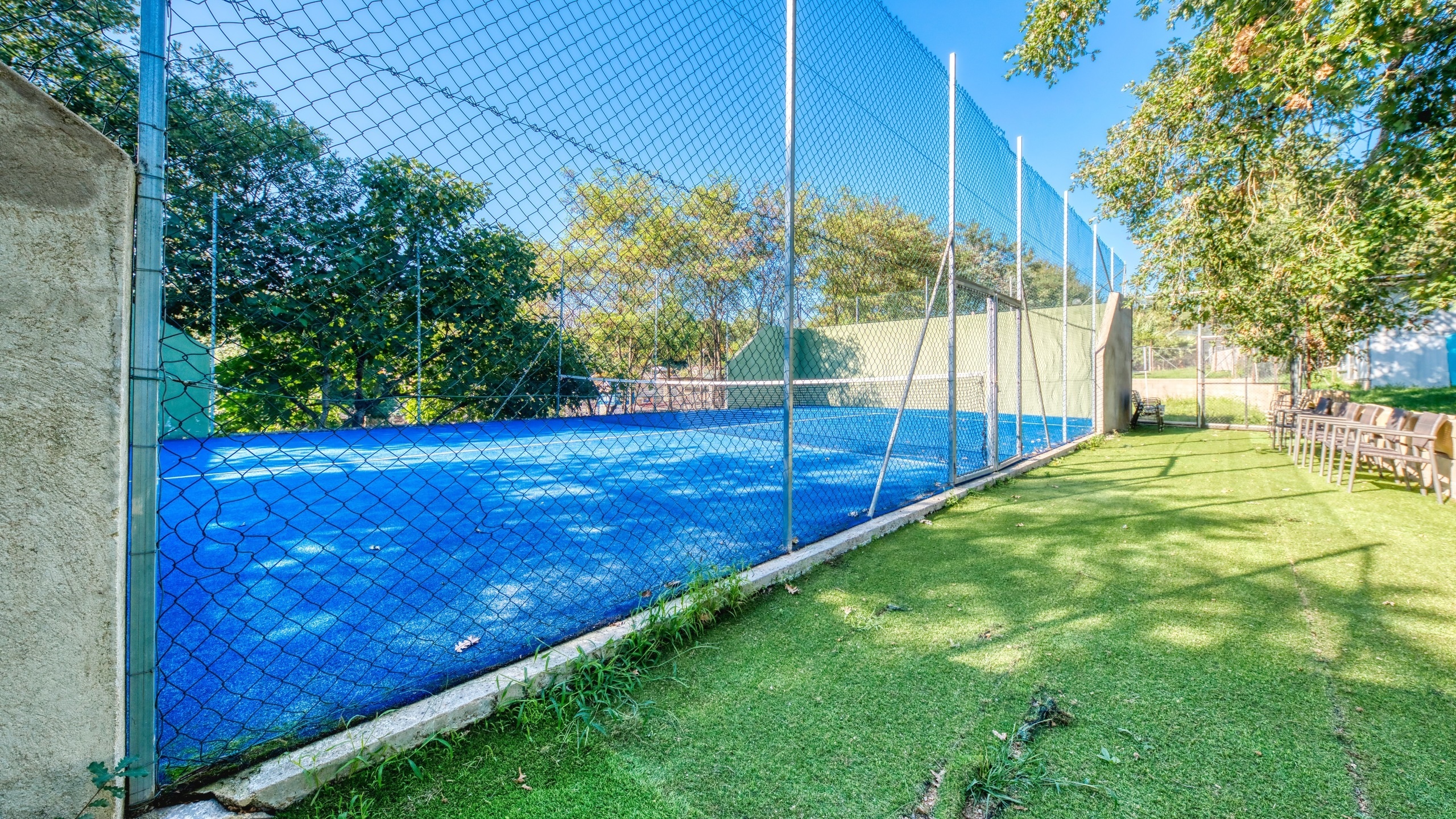 Ferienhäuser Costa Brava Countryside Spanien - Villa Can Bernardi - Tennisplatz