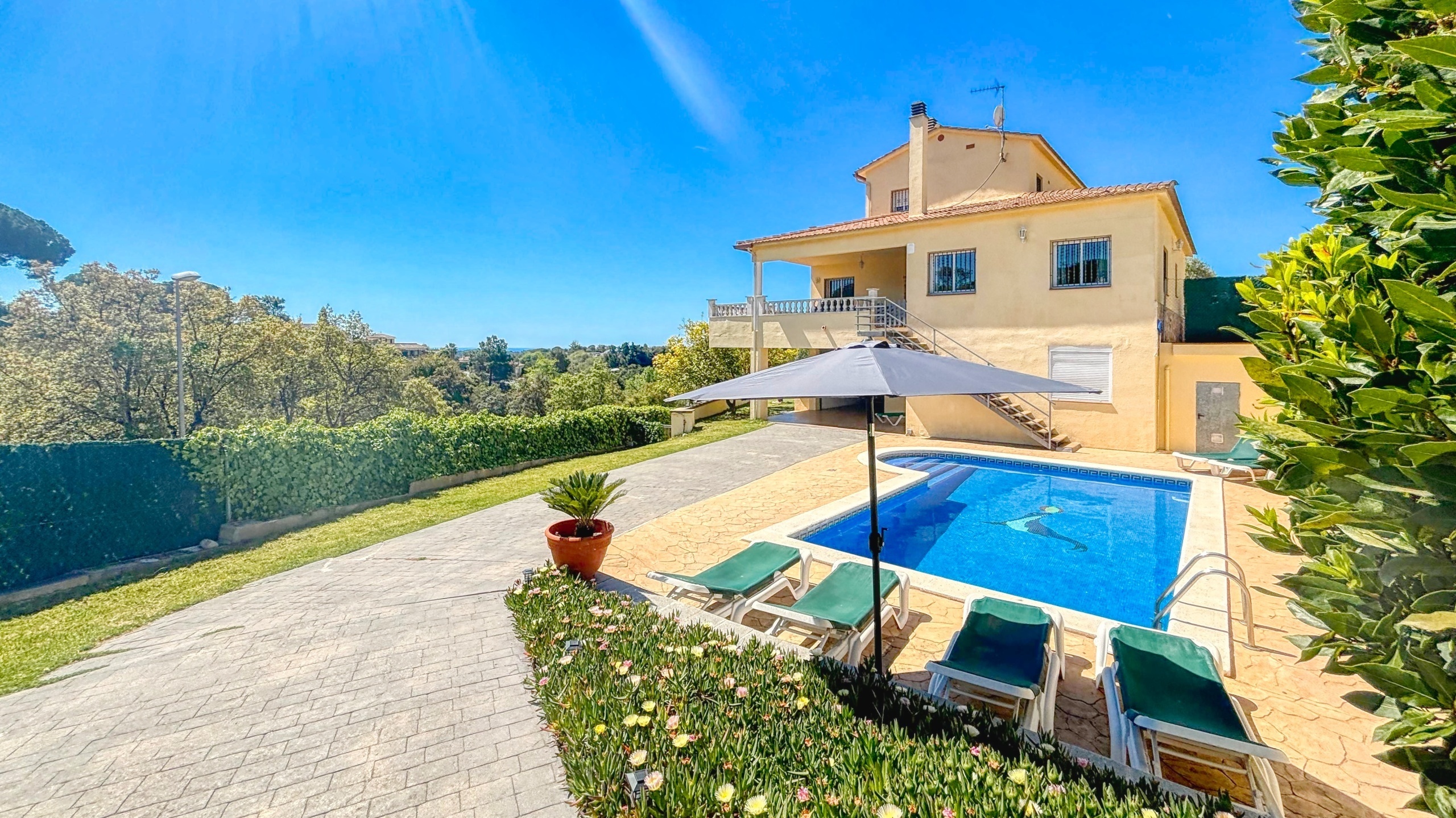 Ferienhäuser - Costa Brava - Spanien - Villa Holiday - Villa außen